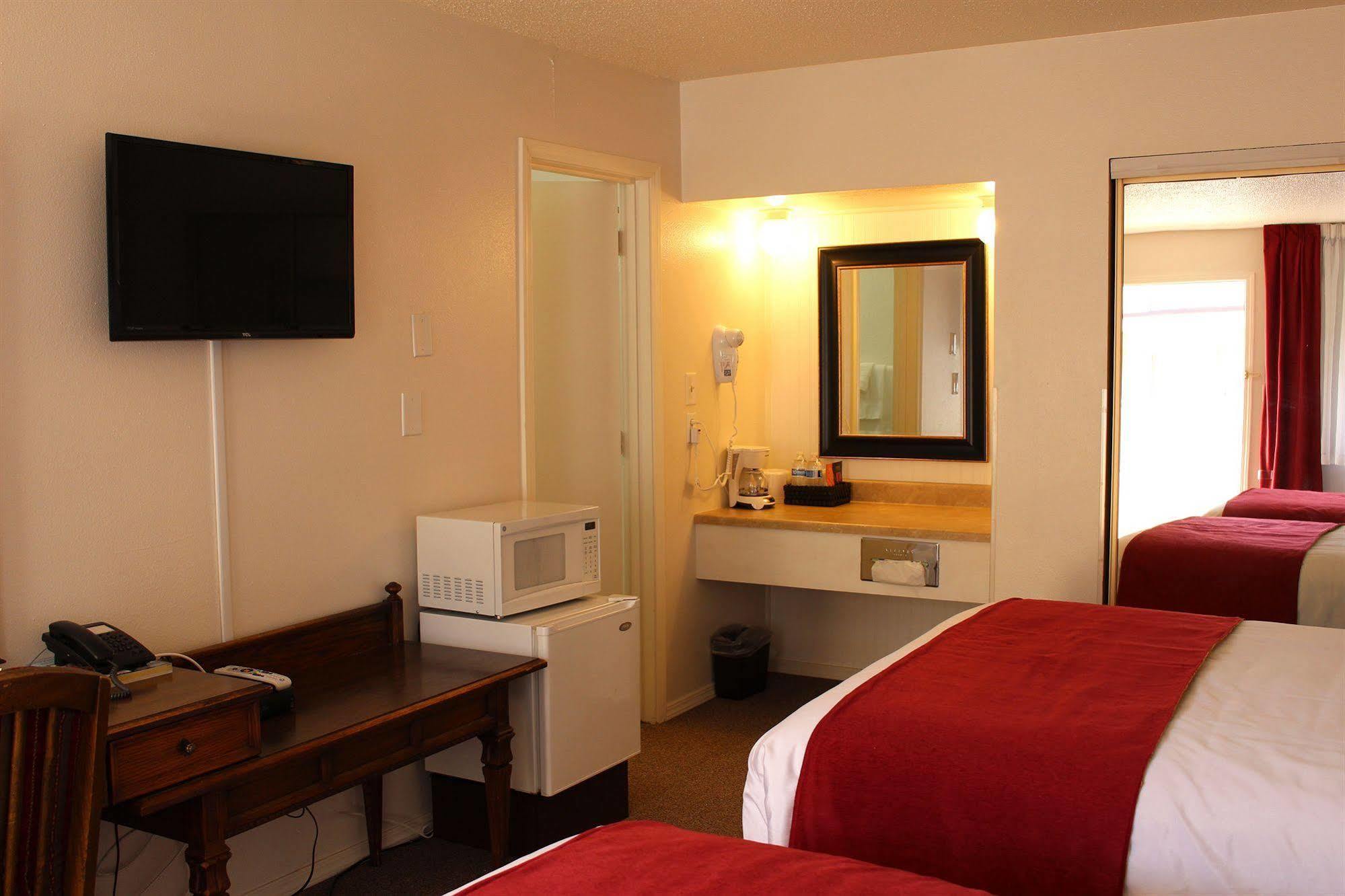 Sovana Inn Medford Dış mekan fotoğraf
